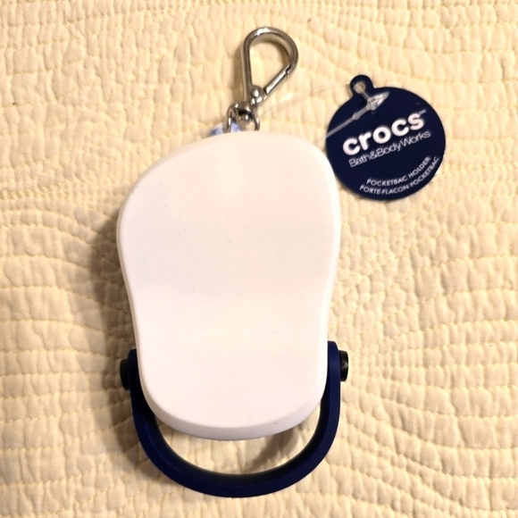 NWT Bath & Body Works Gingham Crocs Hand Sanitizer Holder - Picture 3 of 3